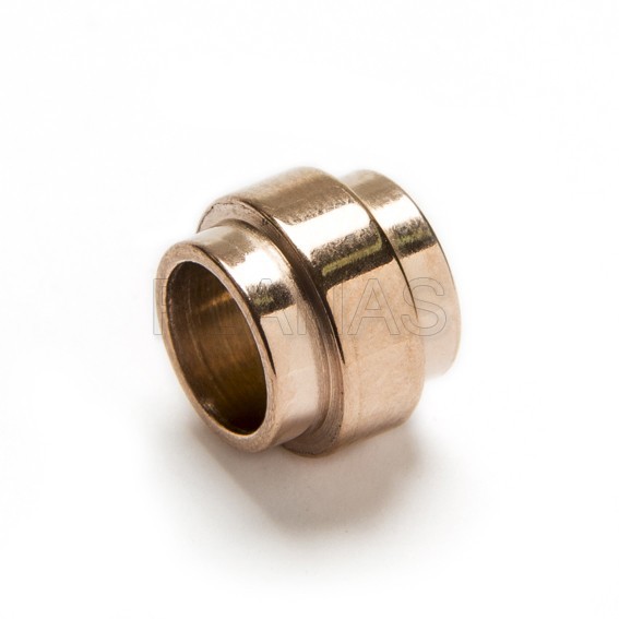 Entrepieza en Acero Inoxidable de 8x10mm.