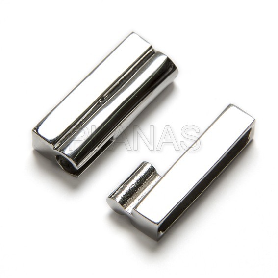 Cierre en Acero Inoxidable.