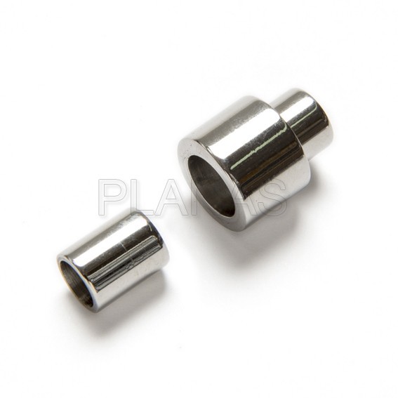 Cierre en Acero Inoxidable.