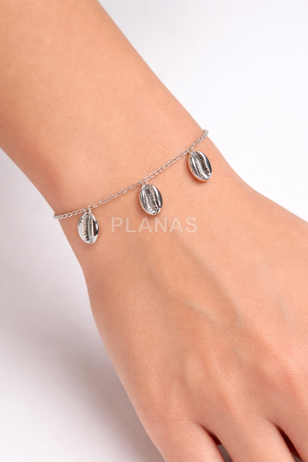 Pulsera en Plata de Ley Rodiada.CONCHAS.