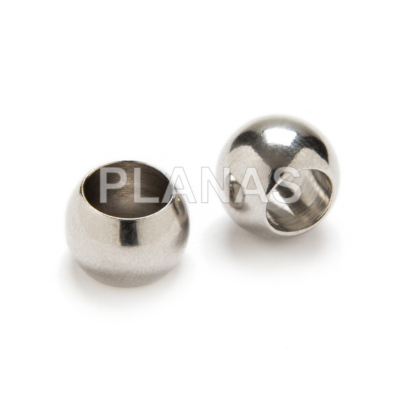 Bola en Acero Inoxidable de 10mm con agujero de 7mm.