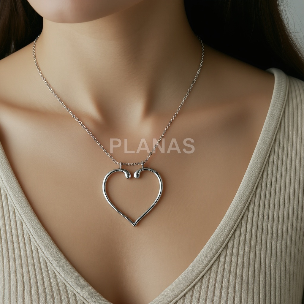 Collar en Plata de ley. CORAZÓN.