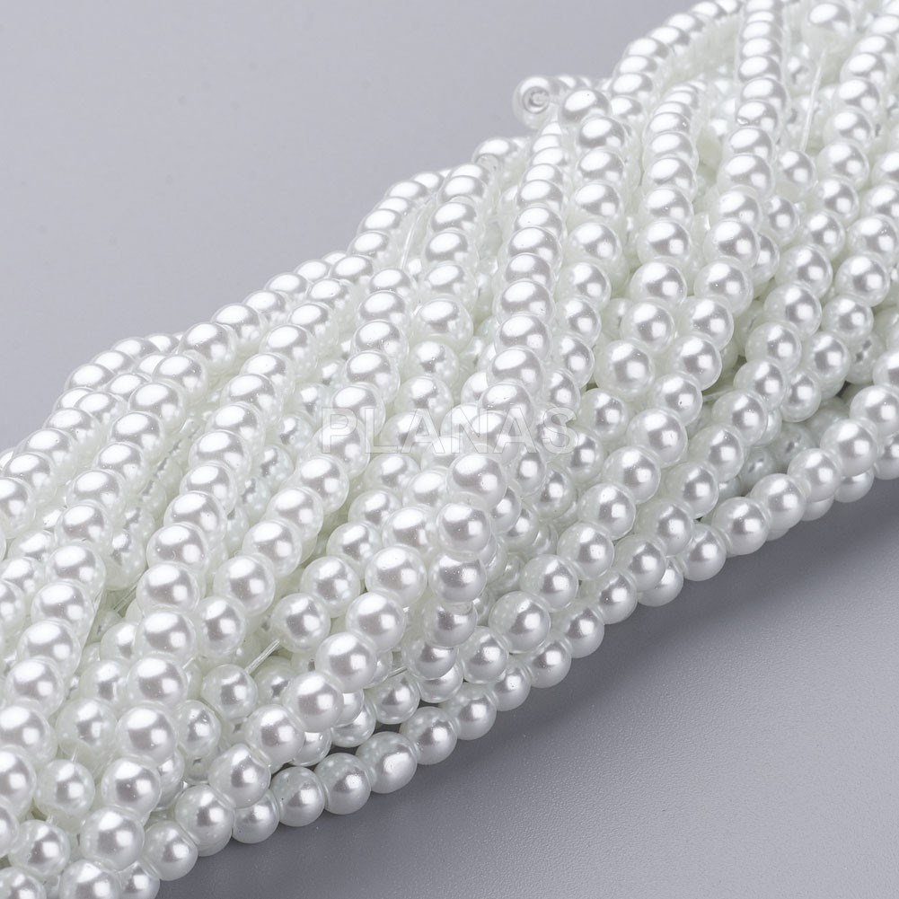 Tira de Perlas de cristal en 4mm, Color Blanco.