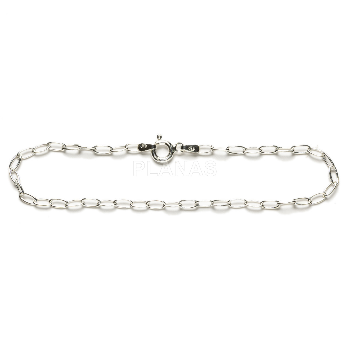 Forced chain or bracelet in sterling silver. 3x5mm.