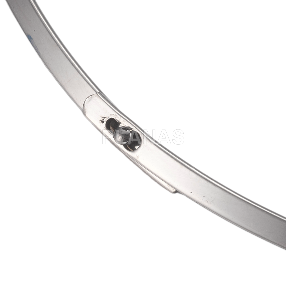 Collar rígido en Acero Inoxidable. 