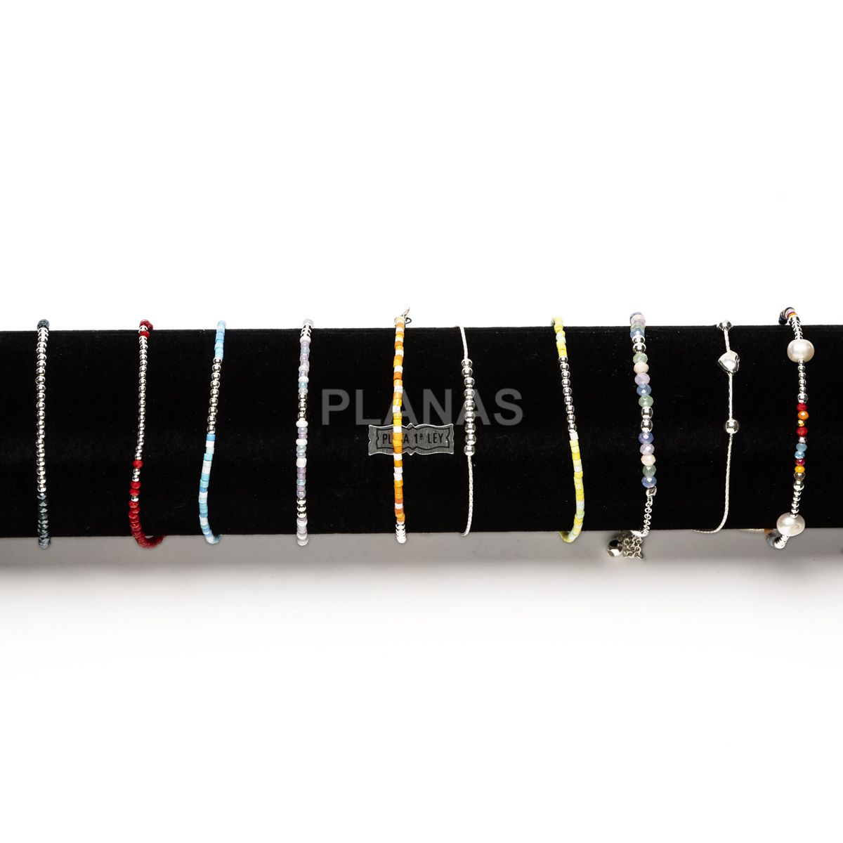 Expositor de 10 pulseras en plata de ley surtidas de colores.  