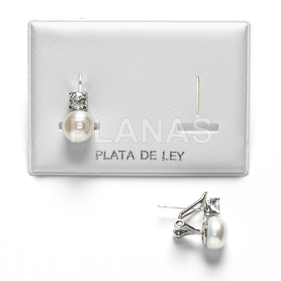 Tuyyo en plata de ley rodiada y Circonita con Perla Cultivada de 9mm.  