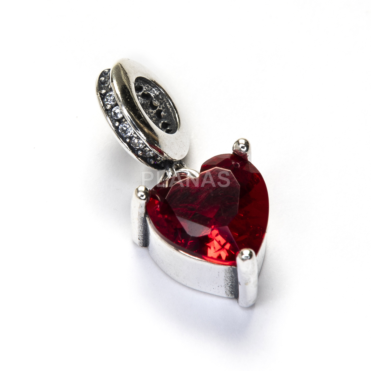 Charm en Plata de ley. CORAZÓN.