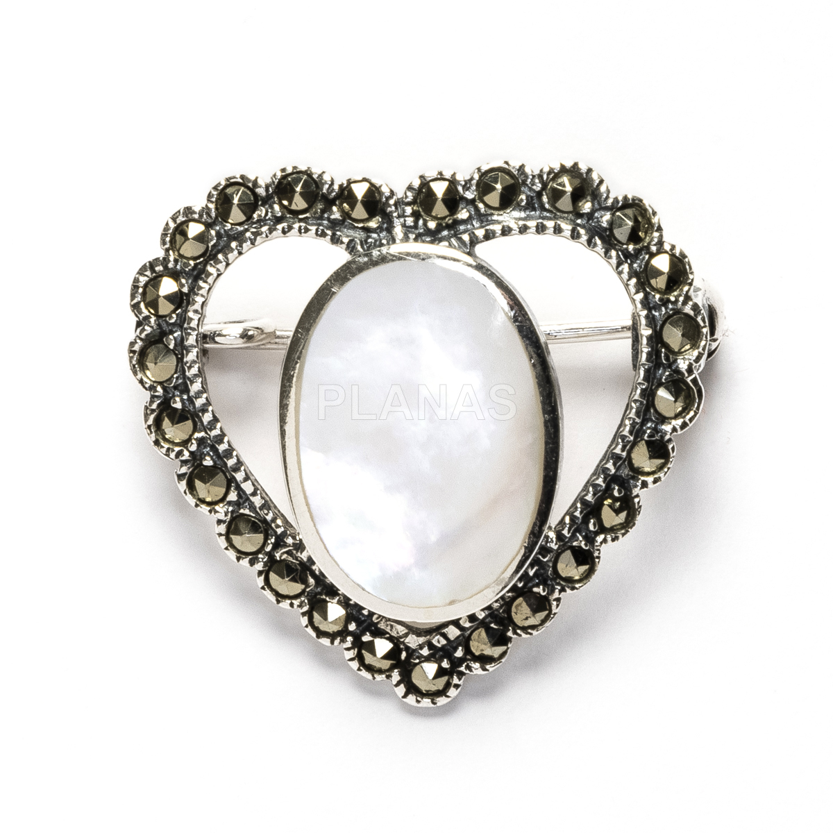 Broche en plata de ley y Marquesitas. CORAZÓN.