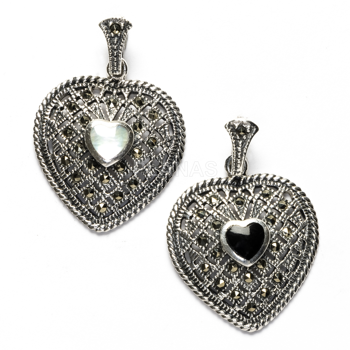 Colgante en plata de ley y Marquesitas. CORAZÓN.