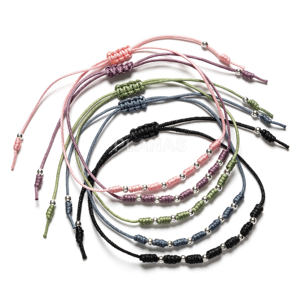 Pulseira de macramê em prata de lei. 