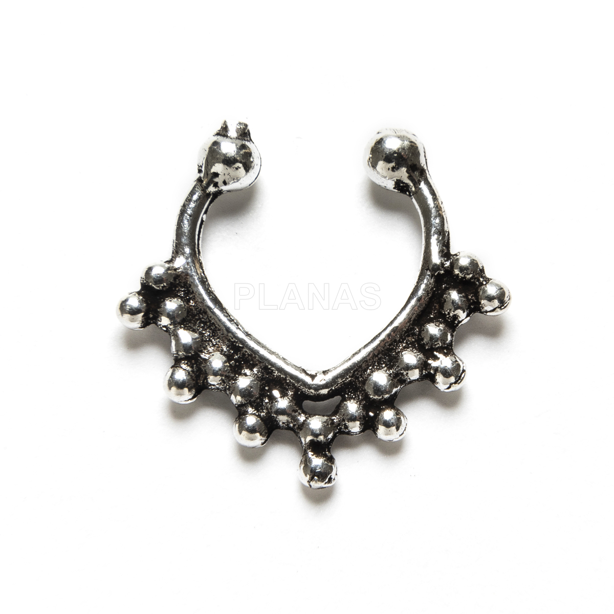 Piercing em prata de lei. 