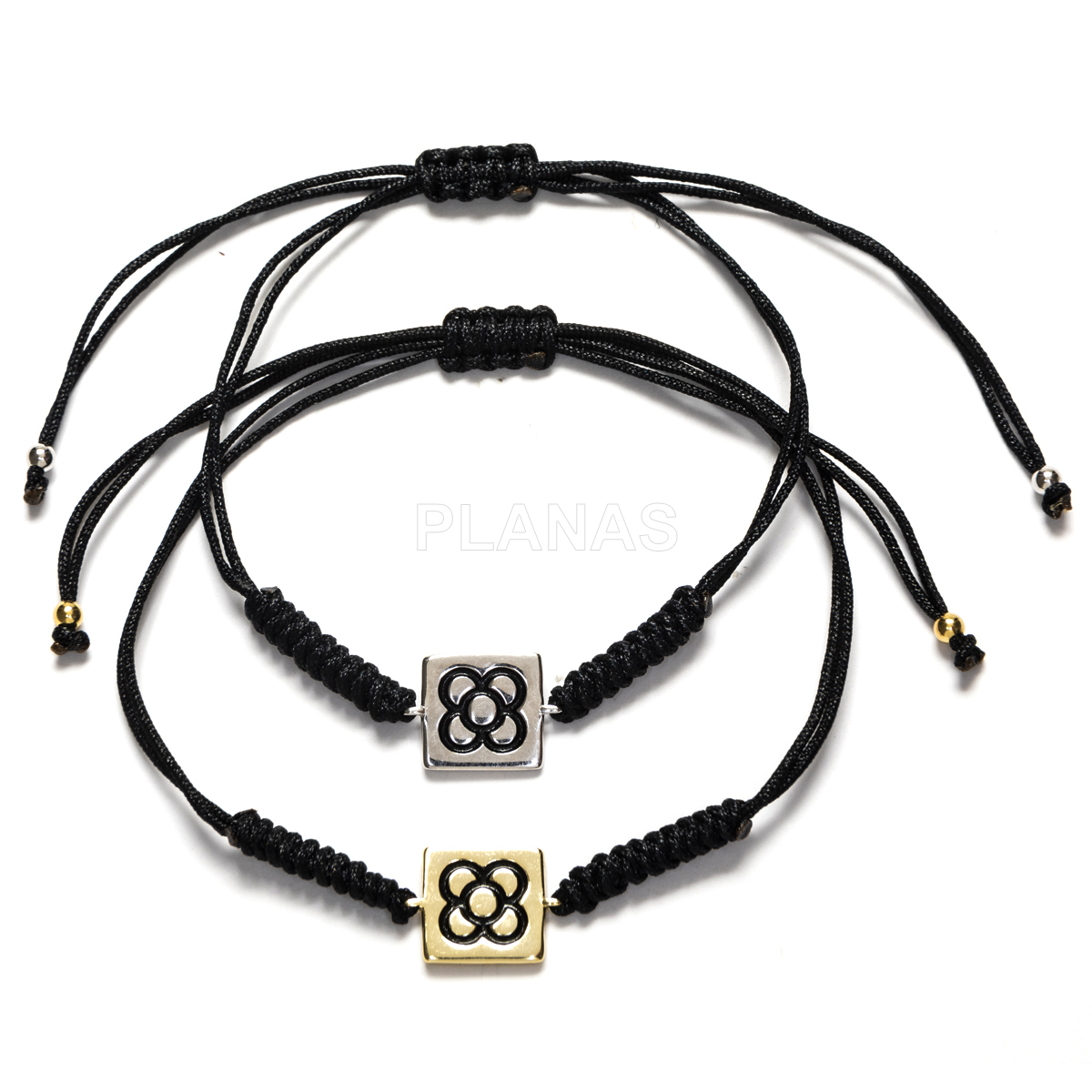 Pulseira de macramê em prata de lei. panot.