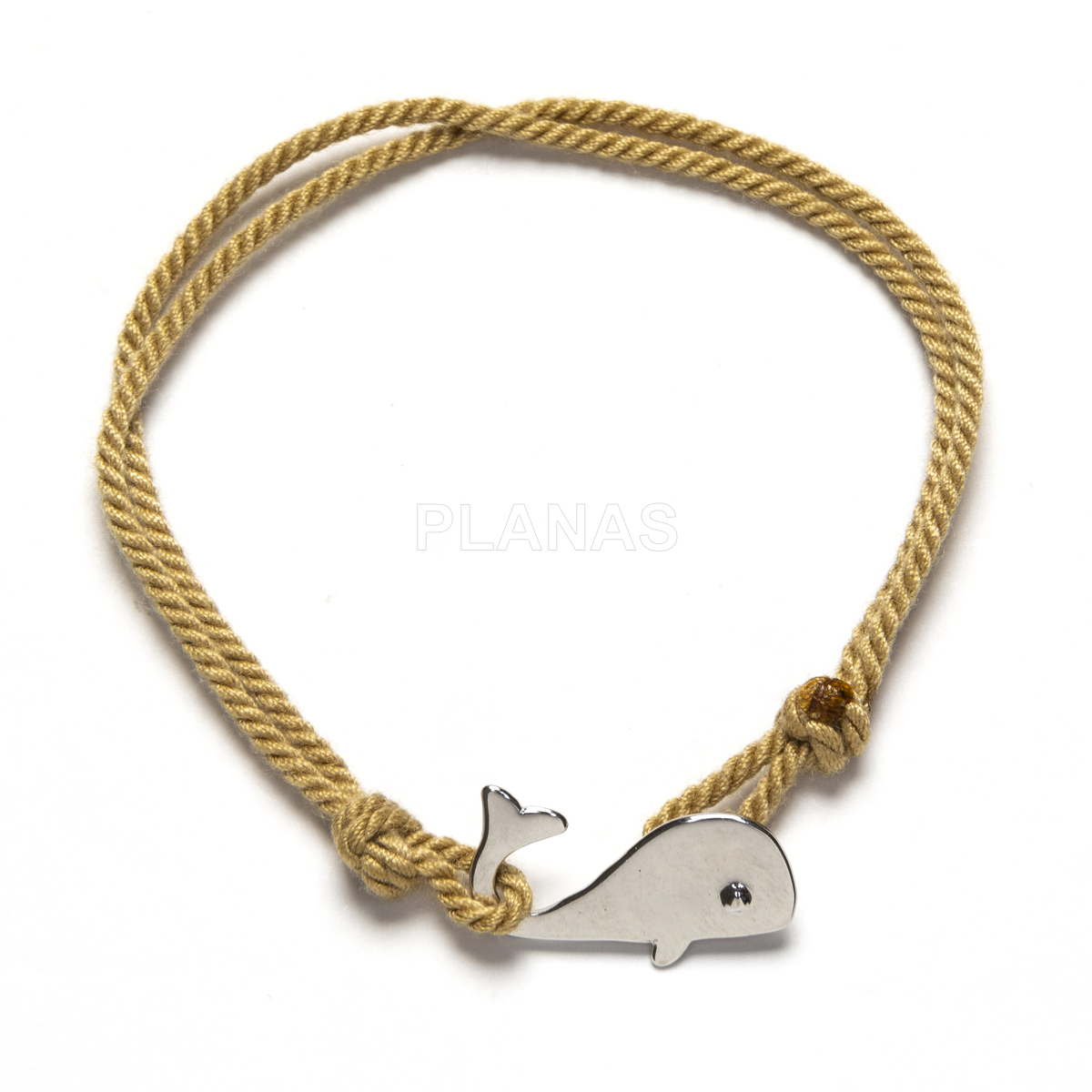 Pulseira de macramê em prata de lei. baleia.