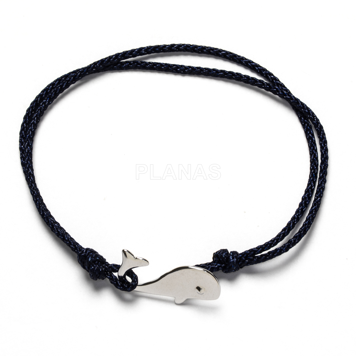 Pulseira de macramê em prata de lei. baleia.