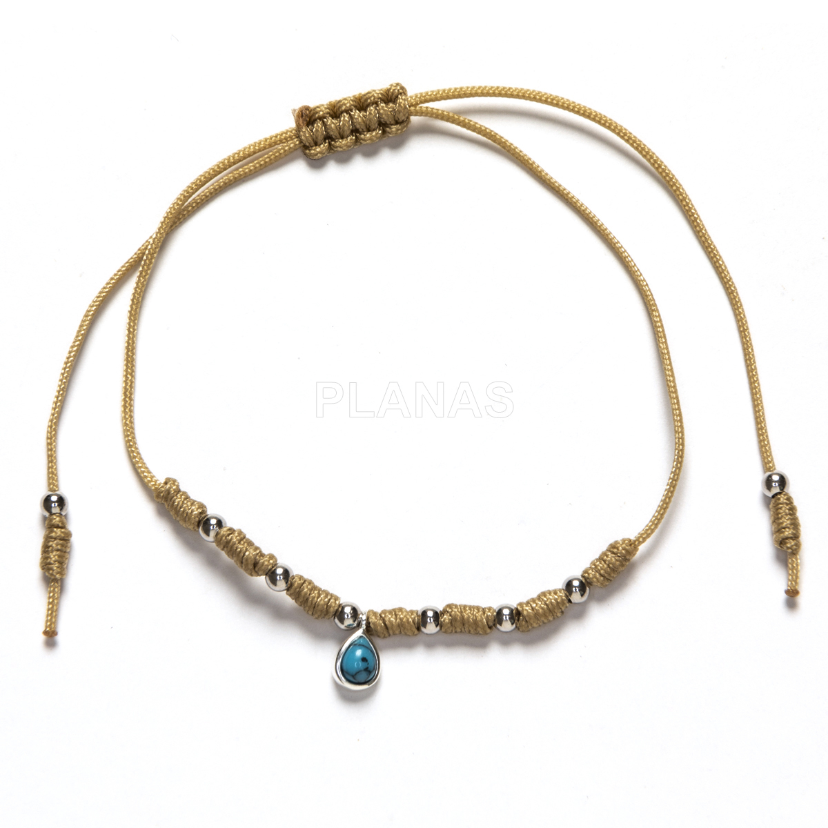 Pulseira de macramê em prata de lei. rasgo.