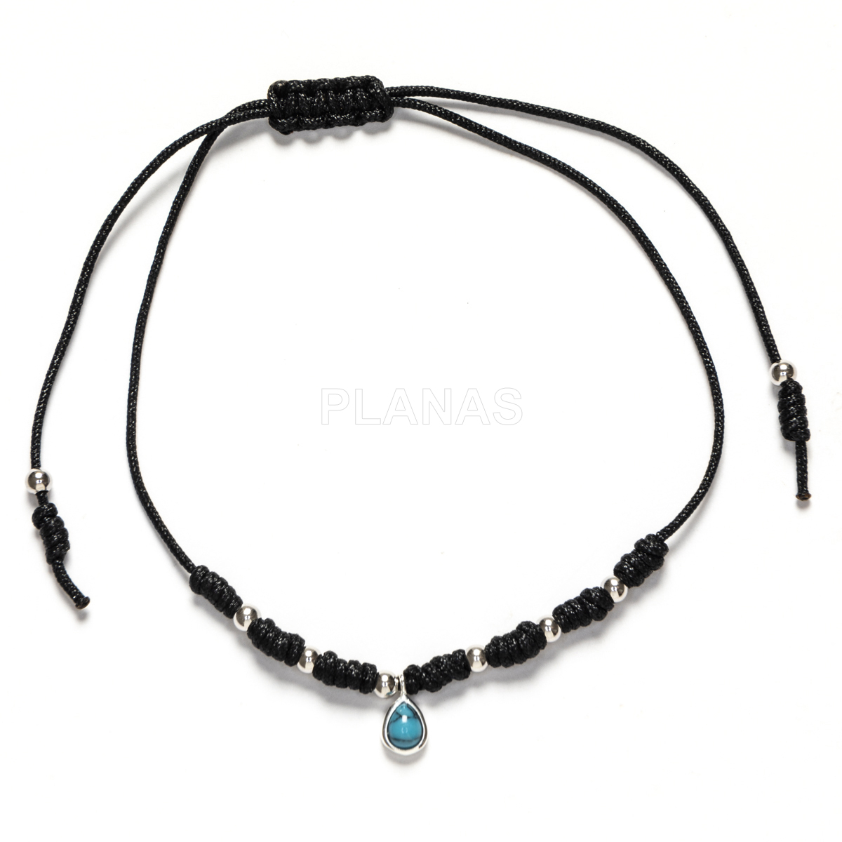 Pulseira de macramê em prata de lei. rasgo.