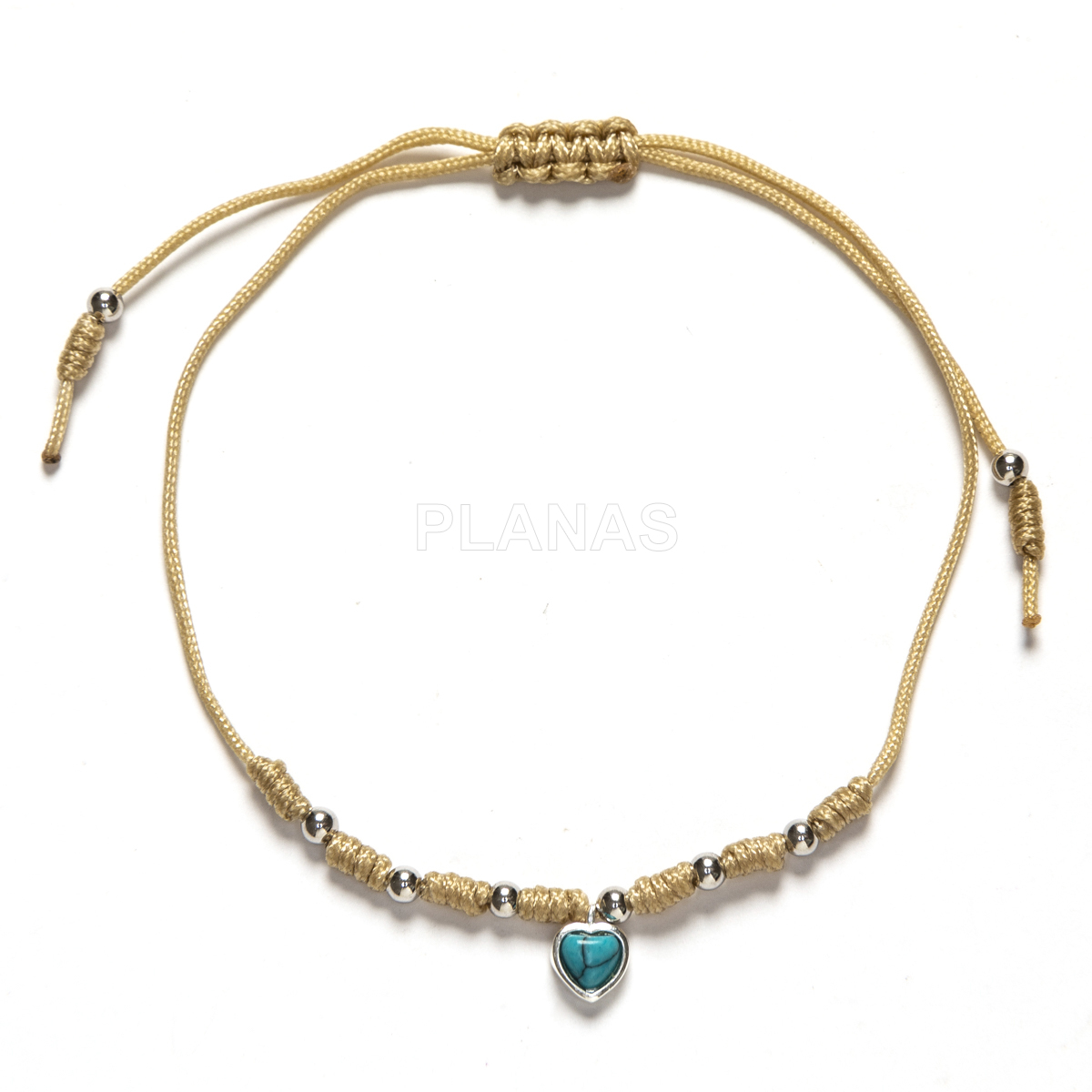 Pulseira de macramê em prata de lei. coração.