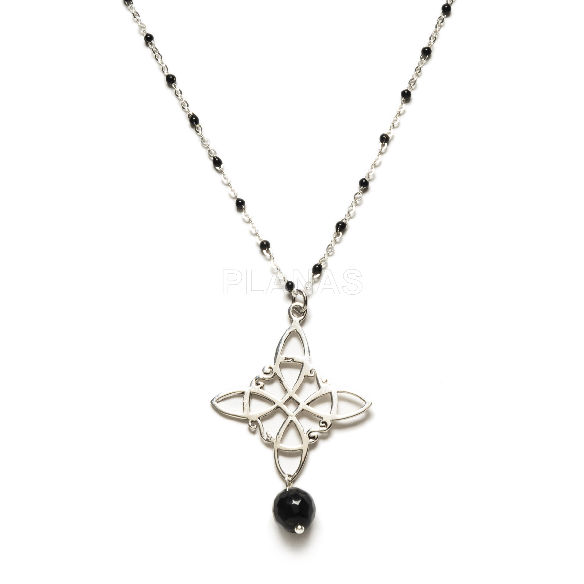 Collar en Plata de ley y bolitas esmaltadas. NUDO DE BRUJAS.    