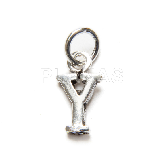 Colar de macramê rosa bebê com inicial em prata de lei à sua escolha.