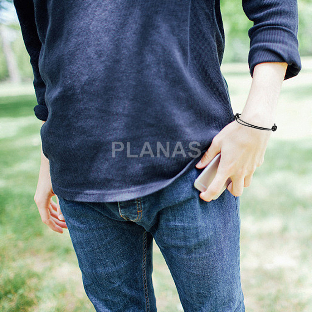 Pulseira de couro preto com nó deslizante, para montagem.