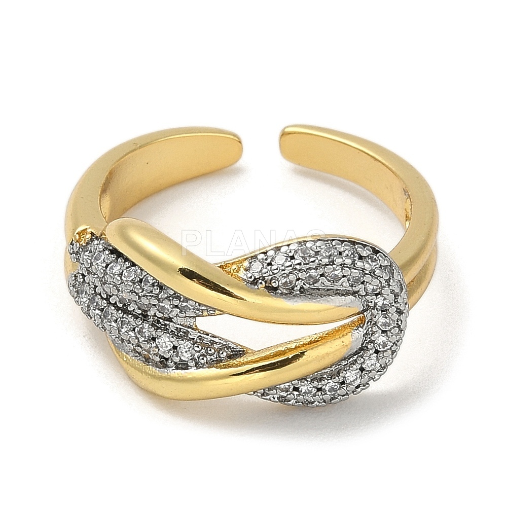 Anel em latão e zircônia cúbica. 