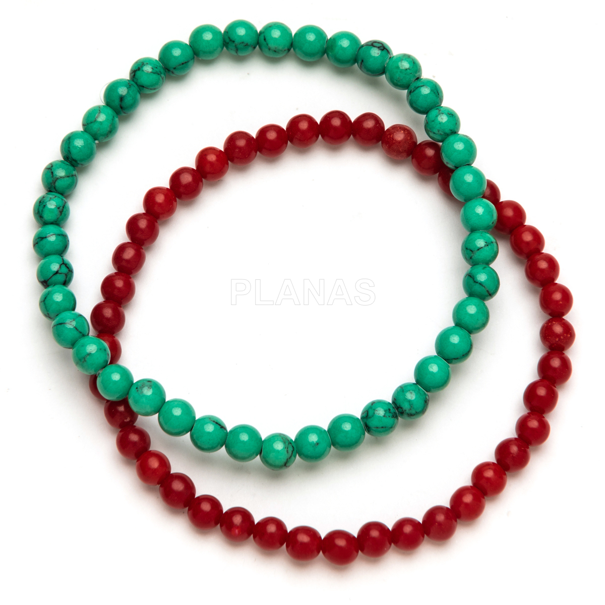 Pulseira elástica com turquesa e coral reconstituídos. 