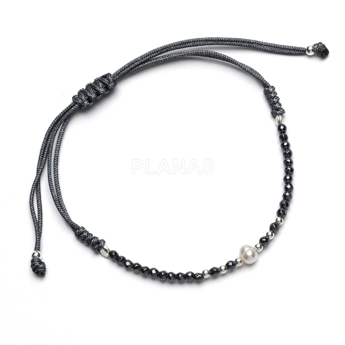 Pulsera macramé en Plata de ley con minerales naturales y perla cultivada de 6mm. 