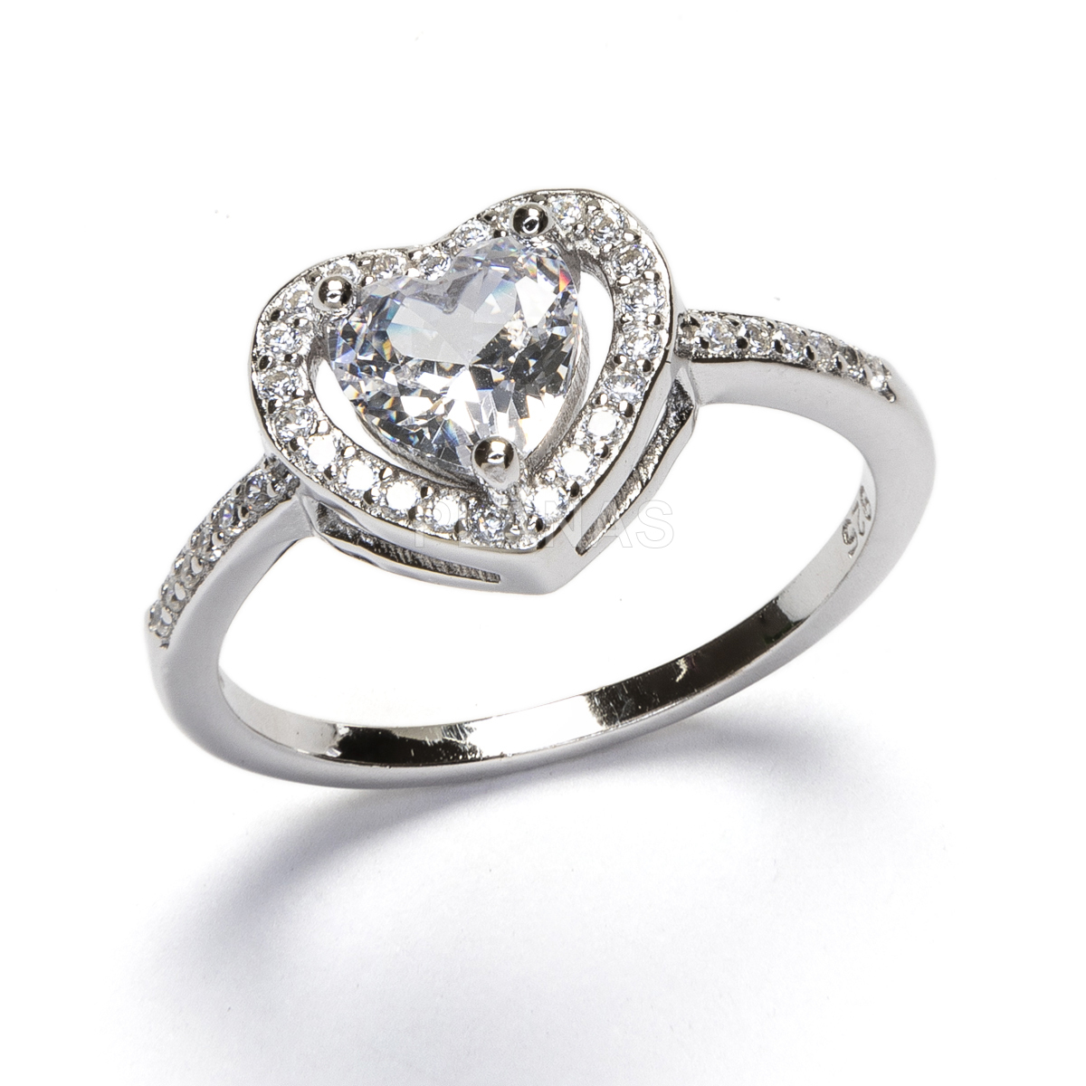 Anillo en Latón y Circonitas blancas. CORAZÓN.