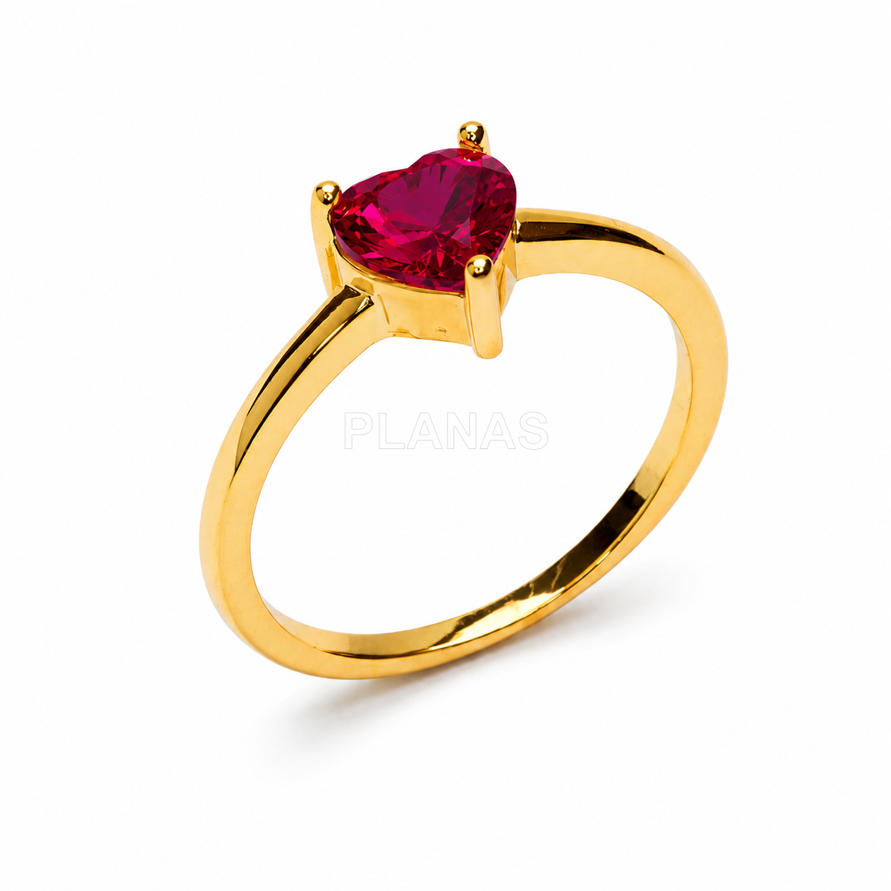 Anillo en Latón de alta calidad y Baño Oro con circonita Rubí. CORAZÓN.