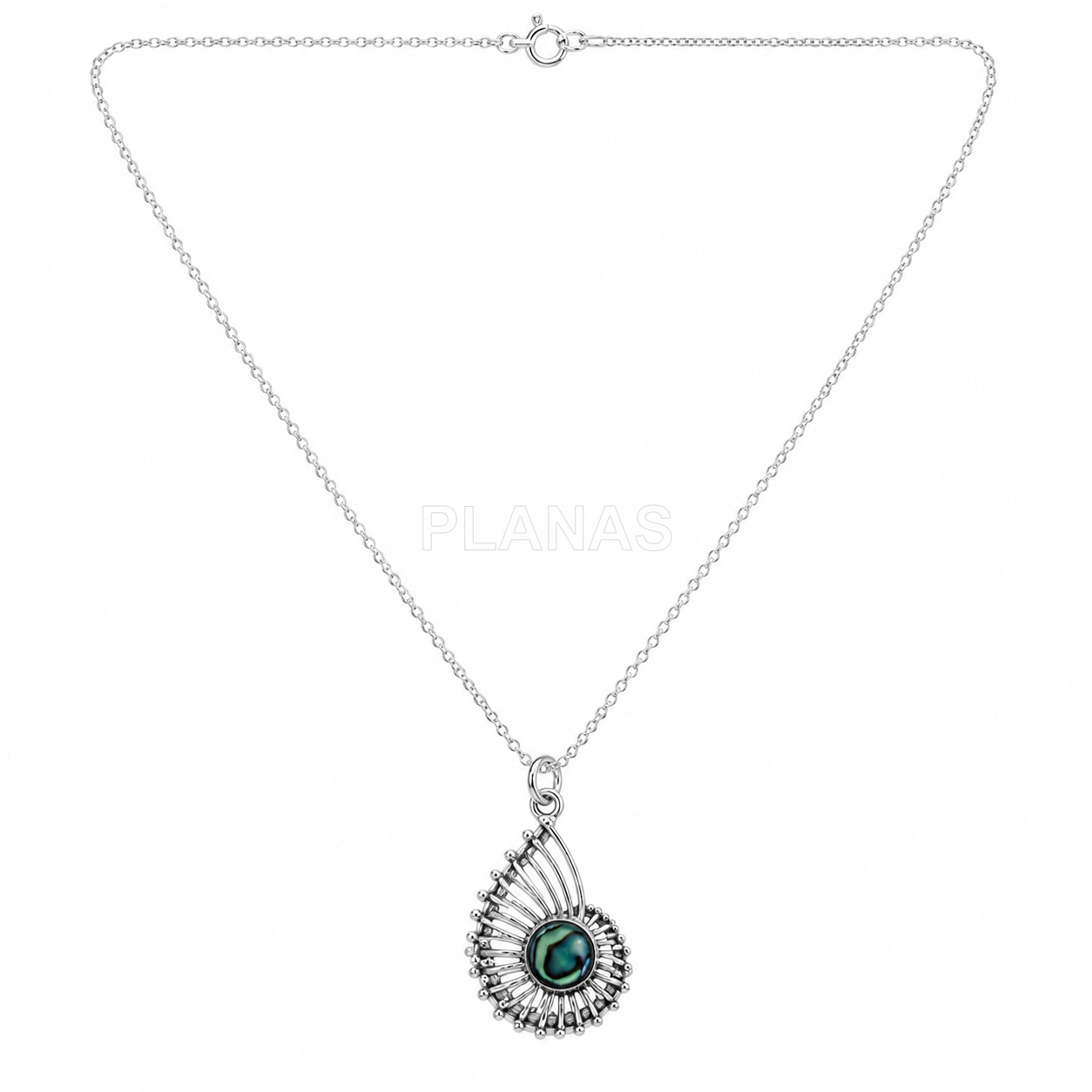 Collar en plata de ley. 