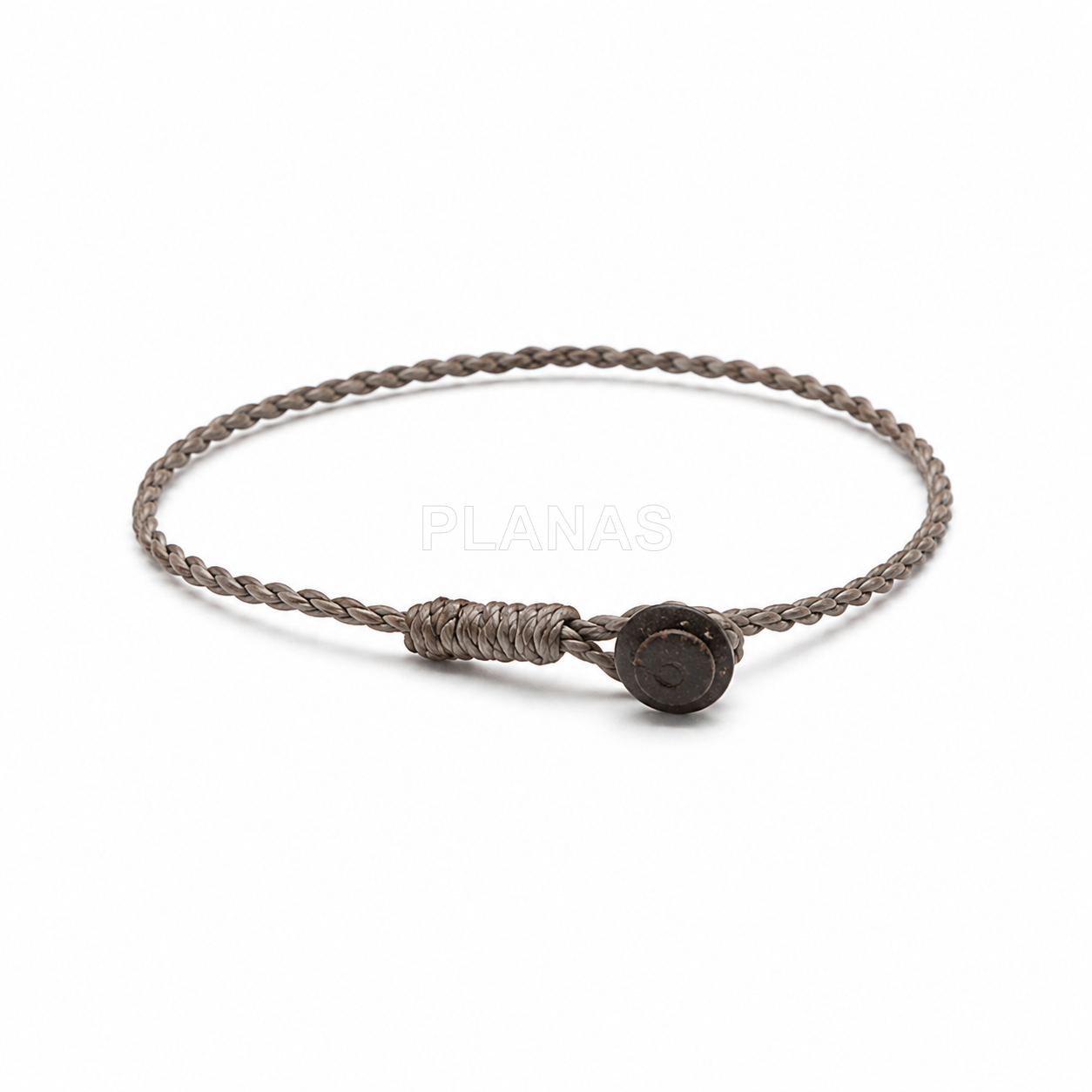 Pulseira de algodão trançado com fecho de botão.