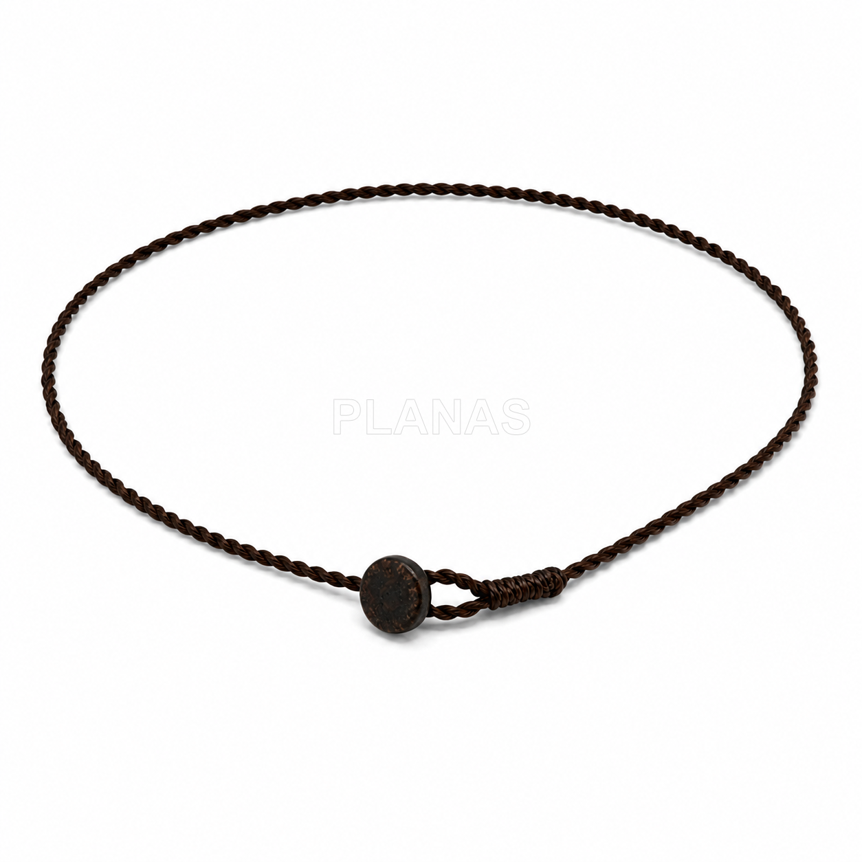 Collar trenzada algodón con cierre de botón.