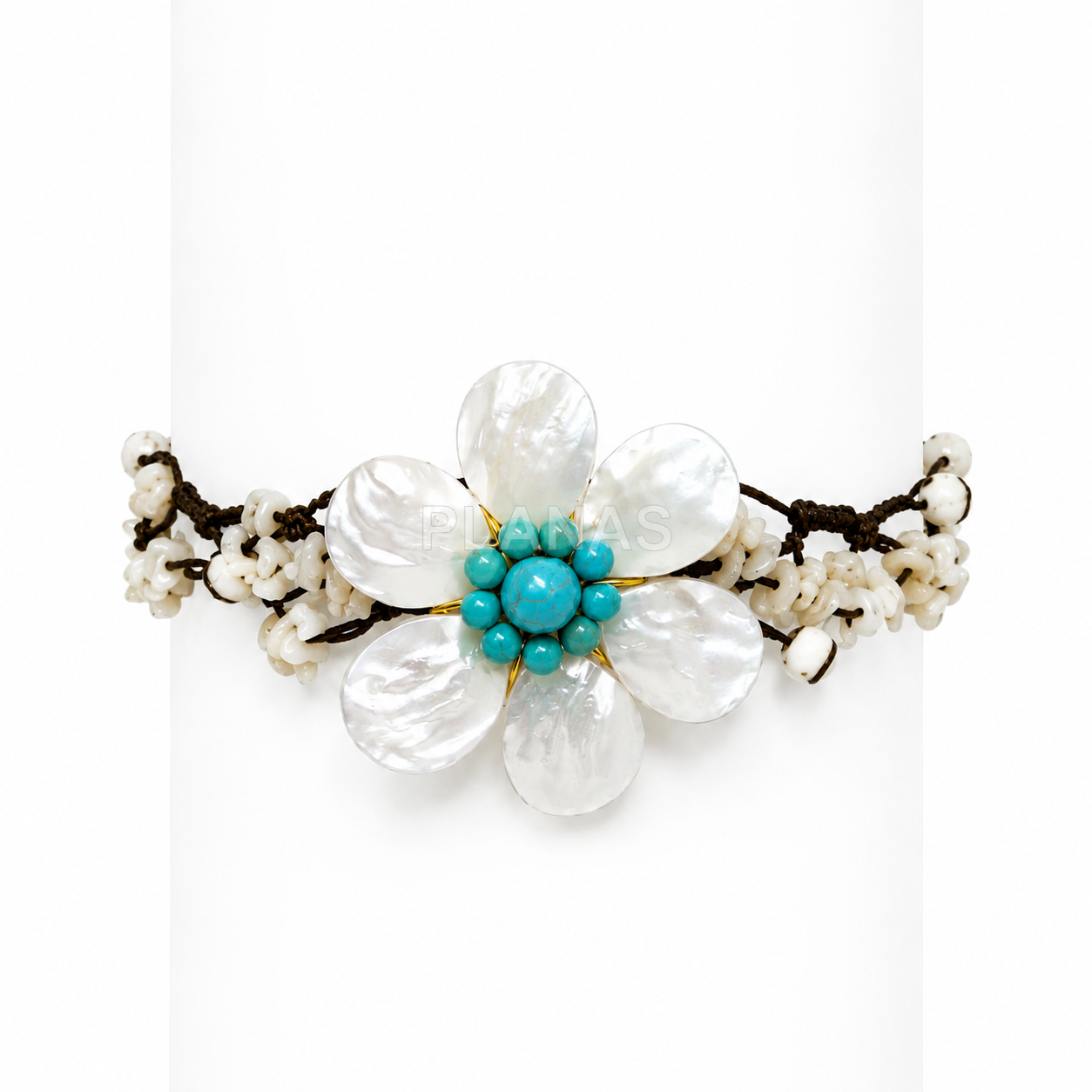 Pulsera de ganchillo y Nacar hecha a mano.