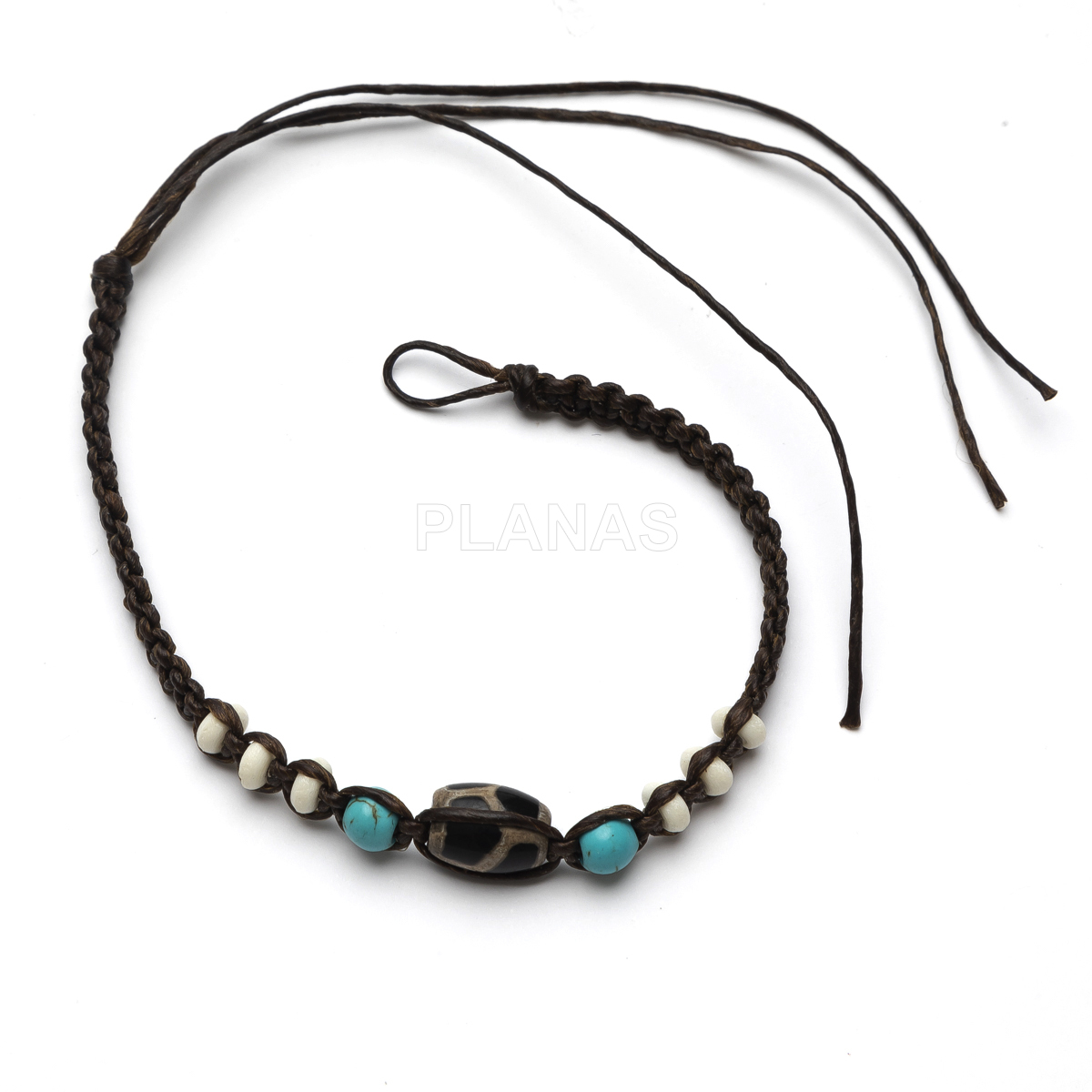 Pulseiras ou tornozeleiras trançadas com fio encerado resistente à água.