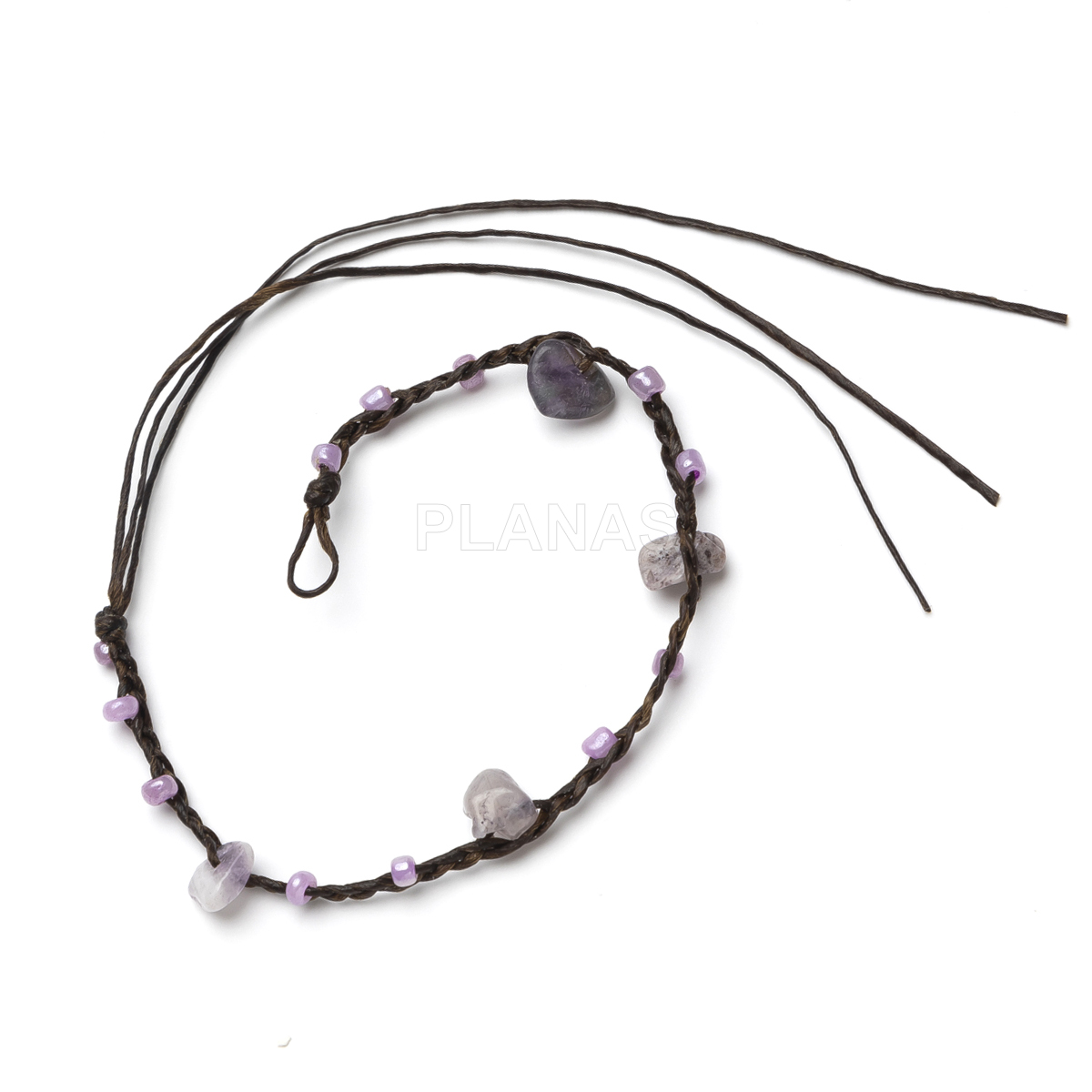 Pulseiras ou tornozeleiras com fio encerado resistente à água e lascas. 