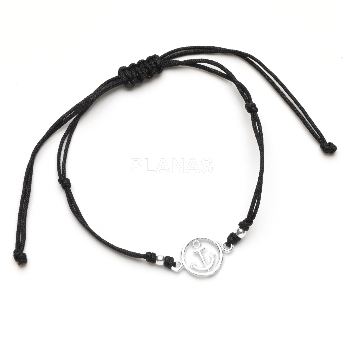 Pulseira de macramê em prata de lei.  