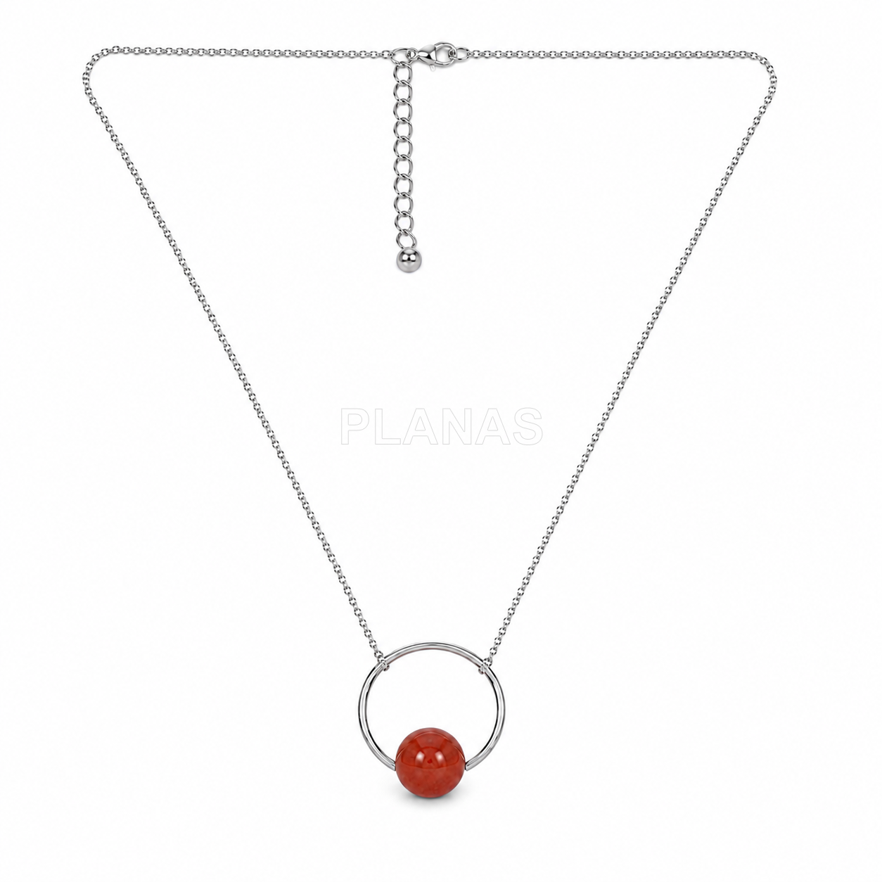 Colar em prata de lei com coral de 10mm.