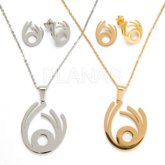 Set of stainless steel jewelry.