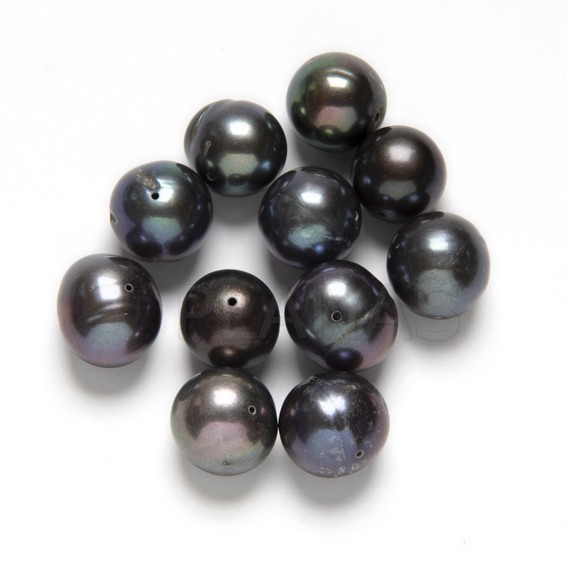 Freshwater cultured pearls, white 10mm.