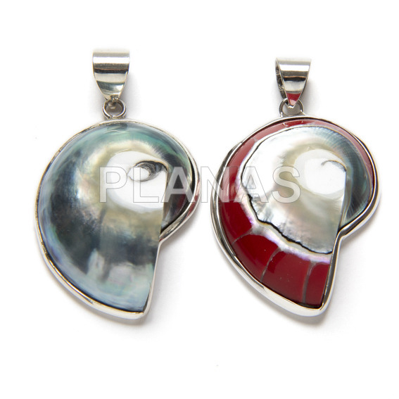 Snail pendant and sterling silver.