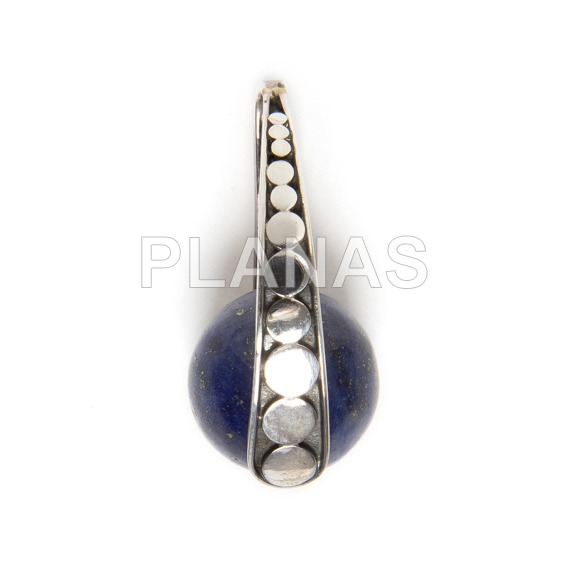 Pendant in sterling silver and lapizlazuli.