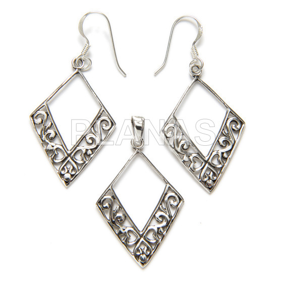 Set of earrings and pendant in sterling silver.