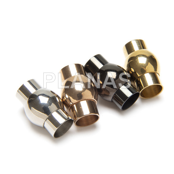 Magnetic 304 stainless steel clasp with 8mm inner hole.