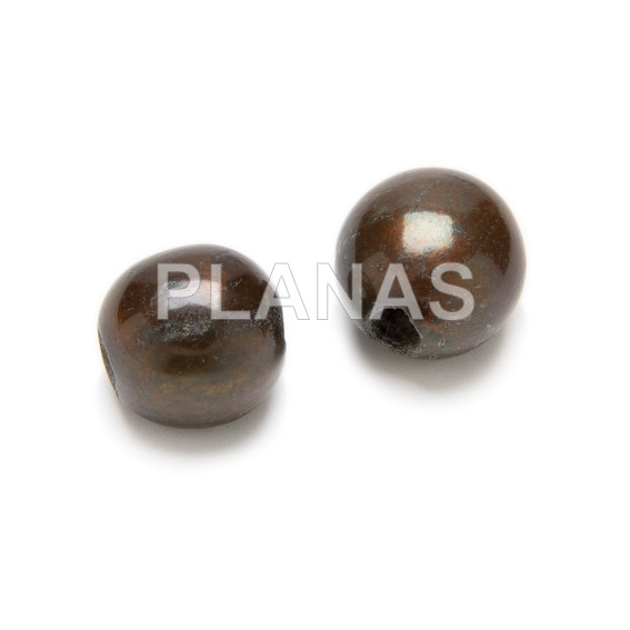 Freshwater cultured pearl. 10mm. brown color.