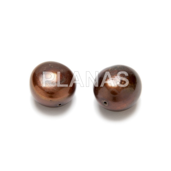 Freshwater cultured pearl. 12mm. brown color.