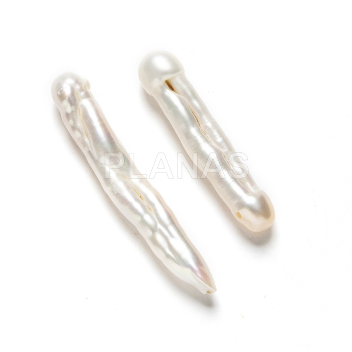 Perla Cultivada  de 20-22x3mm.