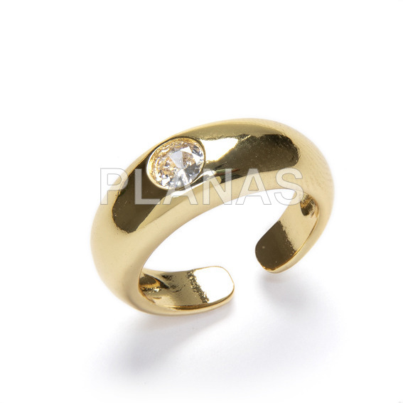 Open ring in brass and gold bath, white color.