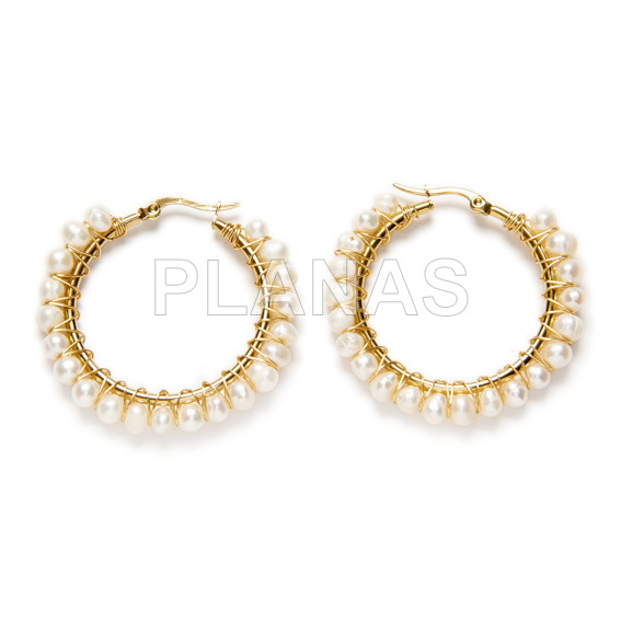 304 stainless steel and gold plated earrings with cultured pearls.