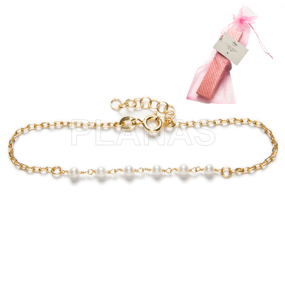 Pulseira em prata de lei com banho de ouro e pérolas sintéticas.